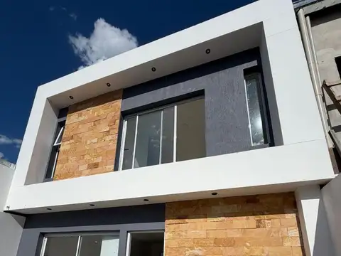 CF1340 - DÚPLEX EN VENTA - 3 DORMITORIOS - AV. AGUADO Y TACUARÍ