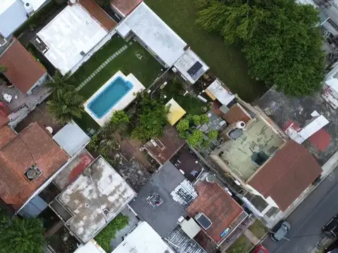 Terreno en Venta 25  mts Fondo