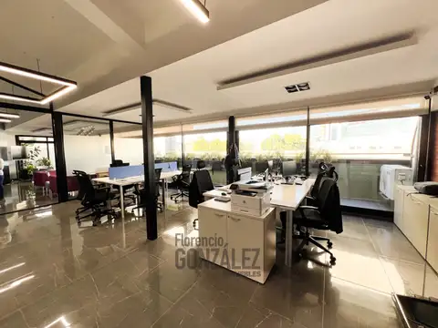 Oficina en Venta con 1 cochera