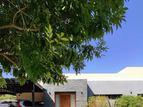 Casa en Venta en Haras Santa Maria - El Remanso, USD 495.000