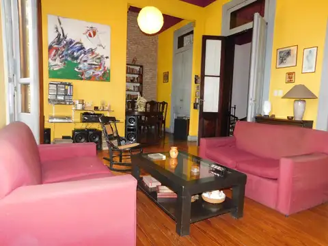 Depto Tipo Casa en Venta de 6 ambientes