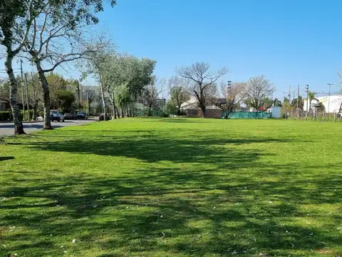 VENTA DE GRAN LOTE DE 3.700M2 -APTO EMPRENDIMIENTO
