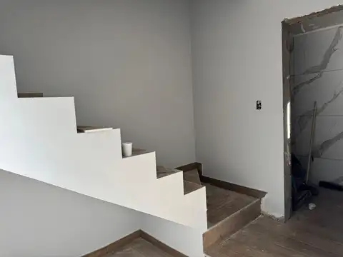 VENTA DUPLEX A ESTRENAR 3 DORMITORIOS EN DOCTA