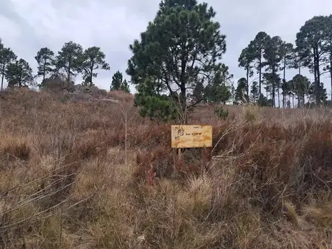 Terreno de 4109 m² en Loma del Tigre. Villa Berna.