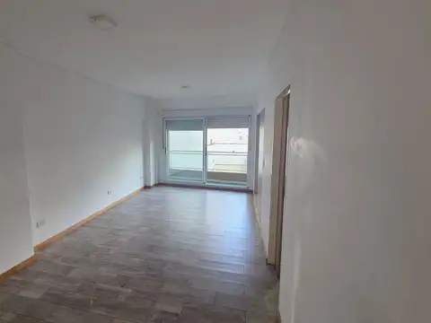 Castro Barros al 100