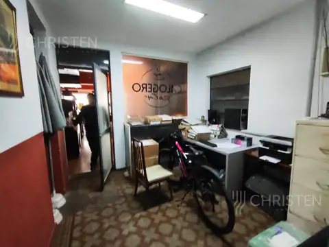Local en Venta 65 años