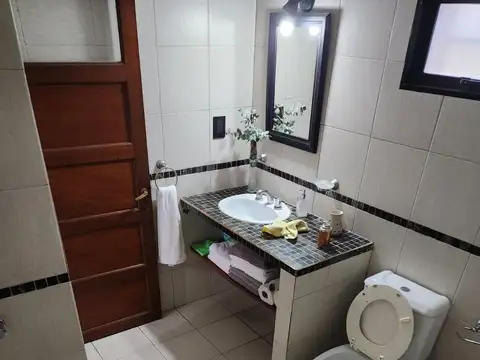 513 e/ 208 y 212 100