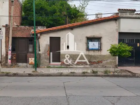 EN VENTA TERRENO CON CASA A DEMOLER