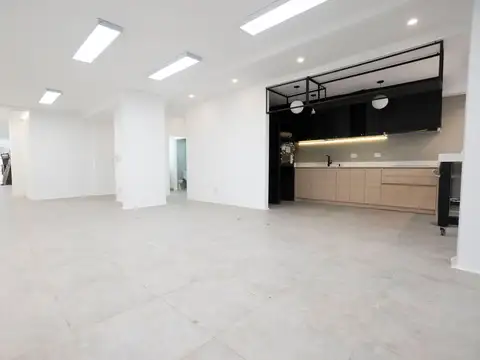 Oficina en Alquiler 16 años