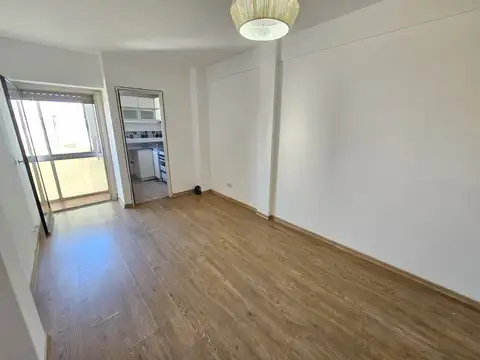 TREINTA Y TRES ORIENTALES 100, Piso 7