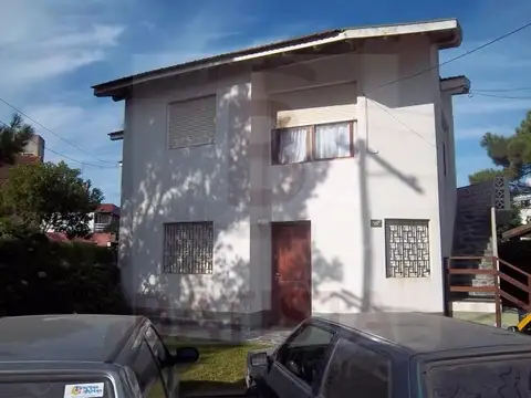 Paseo 145 e/ Av. 2 y Av. 3