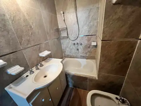 41 ENTRE 26 Y 27 1500