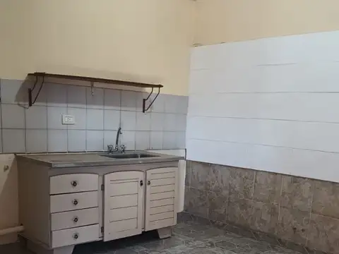 Departamento en Alquiler en Rafael Castillo, $ 300.000