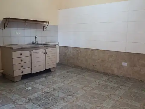 Sudamérica 1200, Piso PB