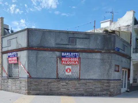 Depto Tipo Casa en Alquiler de 2 ambientes