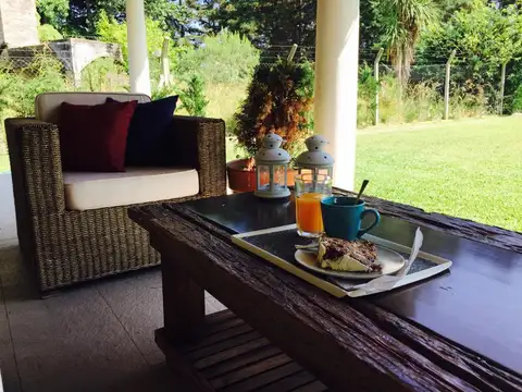 Casa 5 ambientes con 2 baños