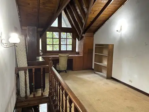 Clásico chalet de Adrogué de 3 dormitorios.