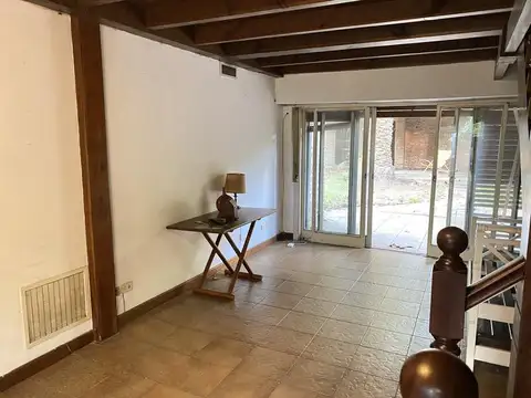 Casa 6 ambientes con 3 baños