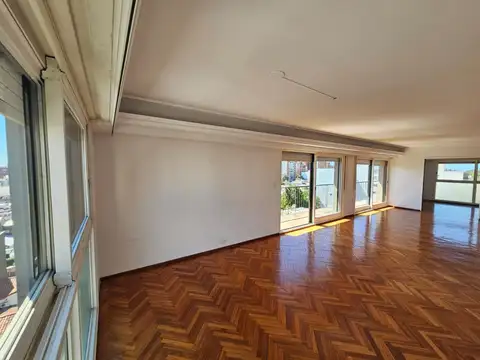 Departamento 5 ambientes con 5 baños