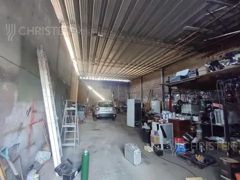 Galpon en Venta 37  mts Fondo