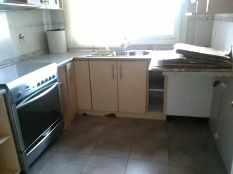 Departamento 4 ambientes con 2 baños