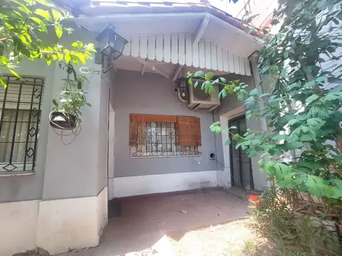 Venta casa 4 Amb., cochera en Martínez