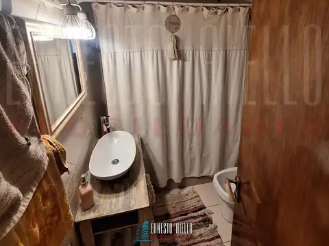 VENTA DEPARTAMENTO DE 4 AMBIENTES CON BALCON, QUILMES CENTRO.