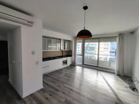 Luminoso dos ambientes con cochera en Horizons Vicente López