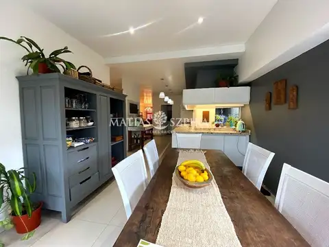 Casa en Venta en Castelar, USD 370.000