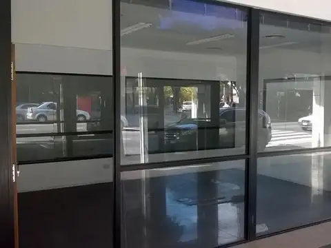 Oficina en Venta en La Lucila Libertador / Rio, USD 2.100.000