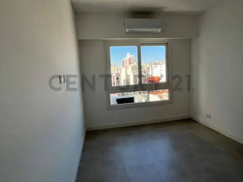 Venta - 3 ambientes con balcón  y amenities en Caballito