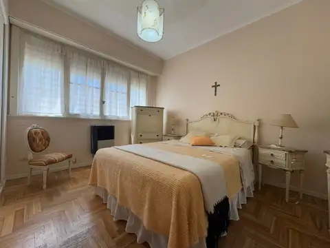 Dpto en Mar Del Plata Fte Pza Colon inmejorable ubicación