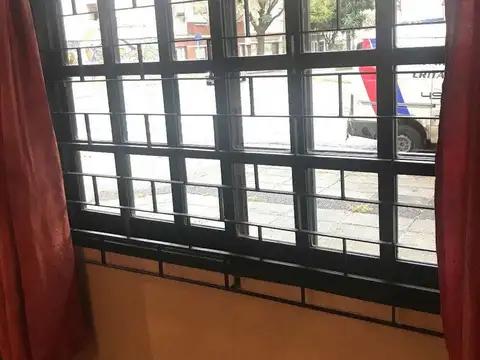 AV J DARACT 2000, Piso PB