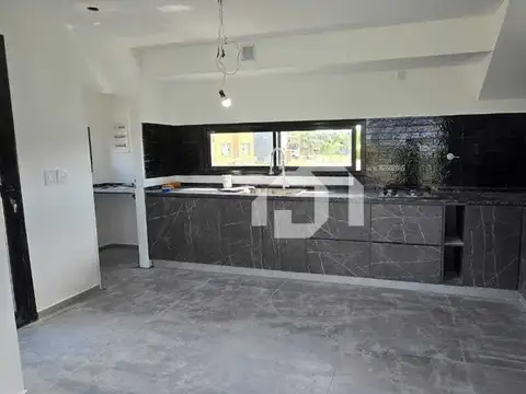 Casa en Venta en Pilar Del Este, USD 198.000