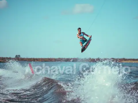 Puertos | Departamento de 3  ambientes en venta con balcón