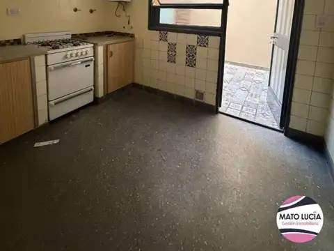 Depto Tipo Casa en Alquiler de 1 dormitorio