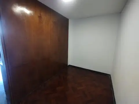 Oficina en Venta 50 años