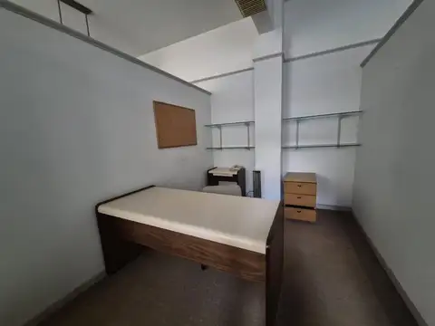 Oficina en Venta 80 años