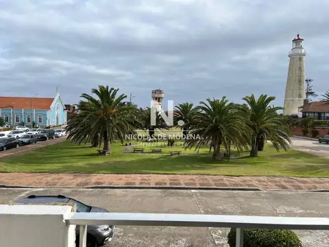 En alquiler apartamento de 2 dormitorios en Peninsula, Punta del este