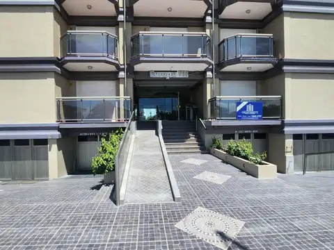 AV.COSTANERA al 3000