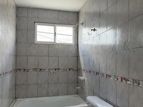 Local en Alquiler en Rio Grande, $ 600.000