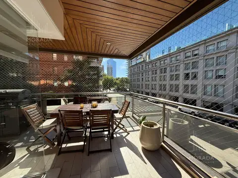 Azucena Maizani  al 300