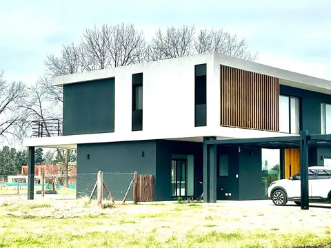 Casa en Chateau Pilar