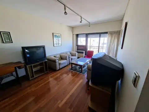 Departamento 4 ambientes  en zona Congreso