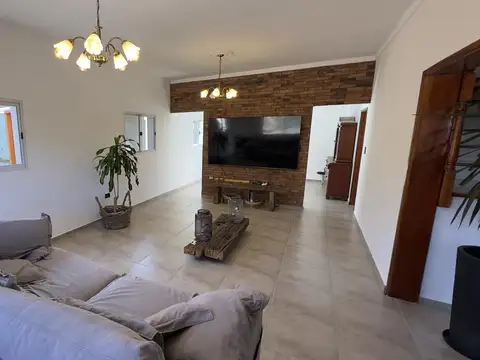 Casa en Venta en Countries y Barrios Cerrados en Cordoba Capital, USD 450.000
