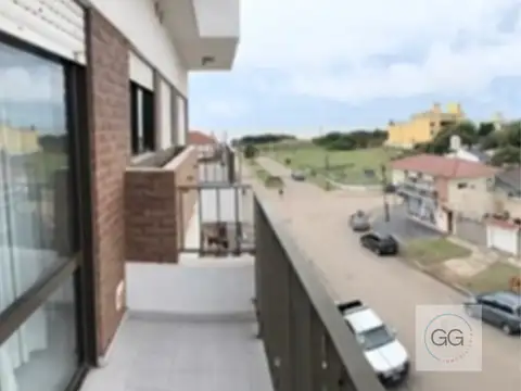 VENTA EDIFICIO a 100 mts del mar - COSTA AZUL- PARTIDO DE LA COSTA.