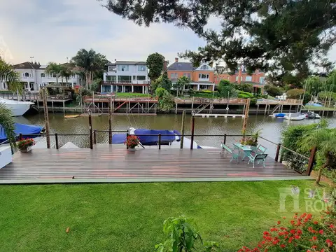 Casa en Venta de 5 dormitorios