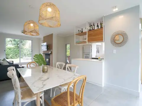 Casa en Parque Los Troncos