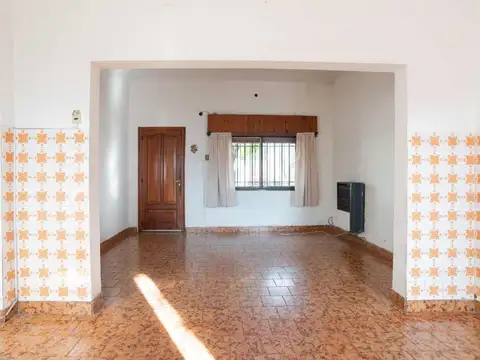 VENTA CASA 3 AMBIENTES LOTE PROPIO