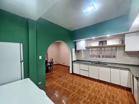 Venta triplex 6 ambientes Villa Lugano con garage